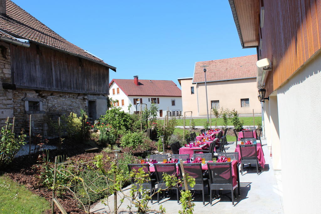Le Champ Des Lys Hotel Amancey Exterior photo