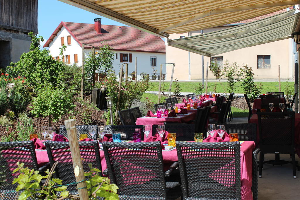 Le Champ Des Lys Hotel Amancey Exterior photo
