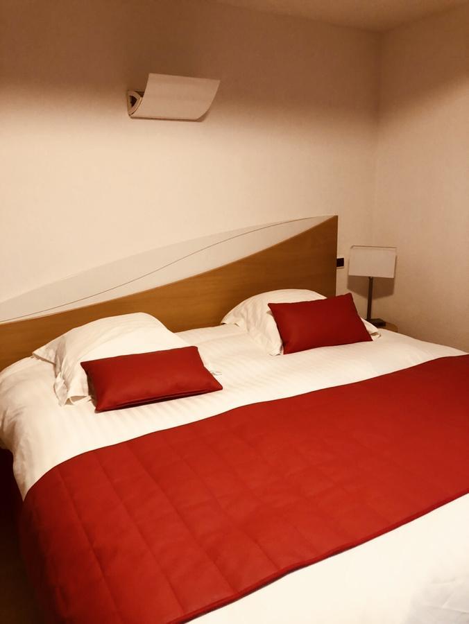 Le Champ Des Lys Hotel Amancey Exterior photo